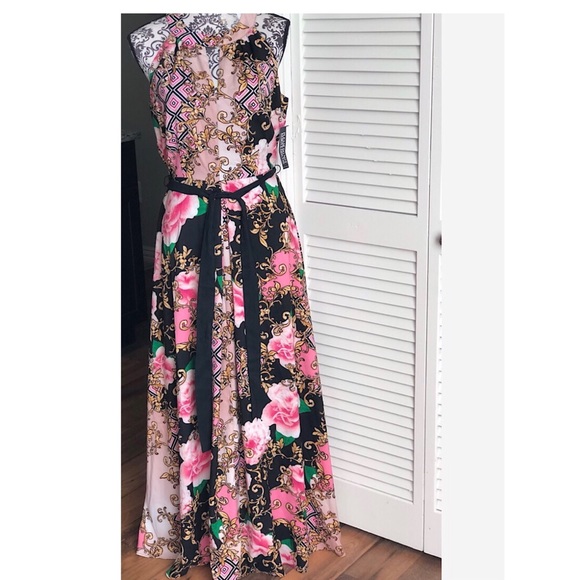 New York & Company Dresses & Skirts - New York& Company Medium Maxi Dress Halter Neck